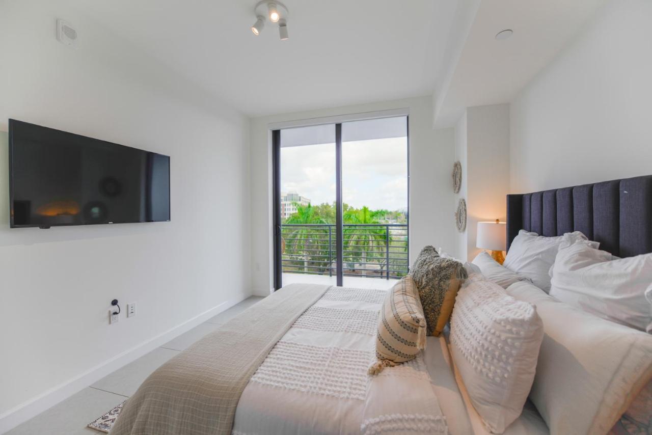 Cozy 1- 1 Bedroom Steps From Downtown Doral Park Μαϊάμι Εξωτερικό φωτογραφία
