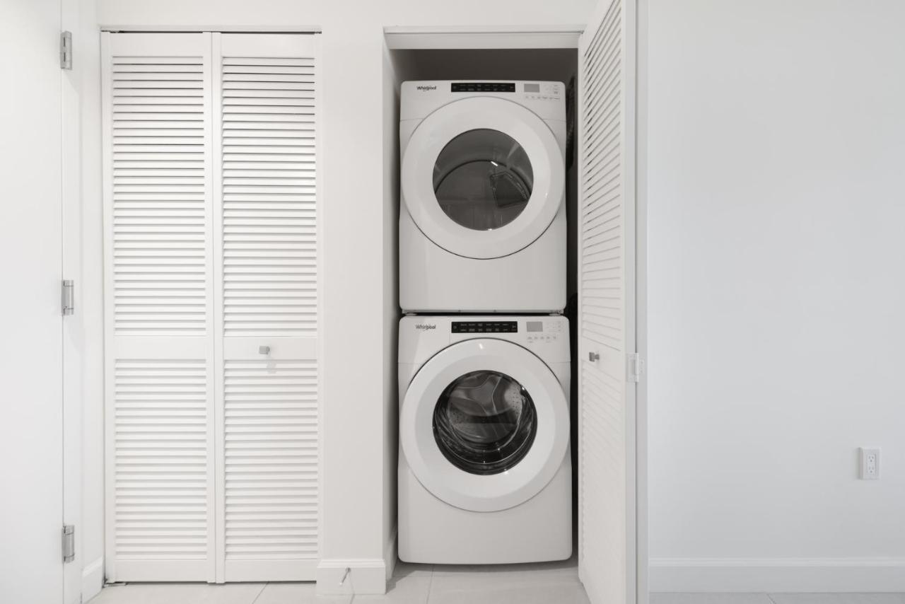 Cozy 1- 1 Bedroom Steps From Downtown Doral Park Μαϊάμι Εξωτερικό φωτογραφία