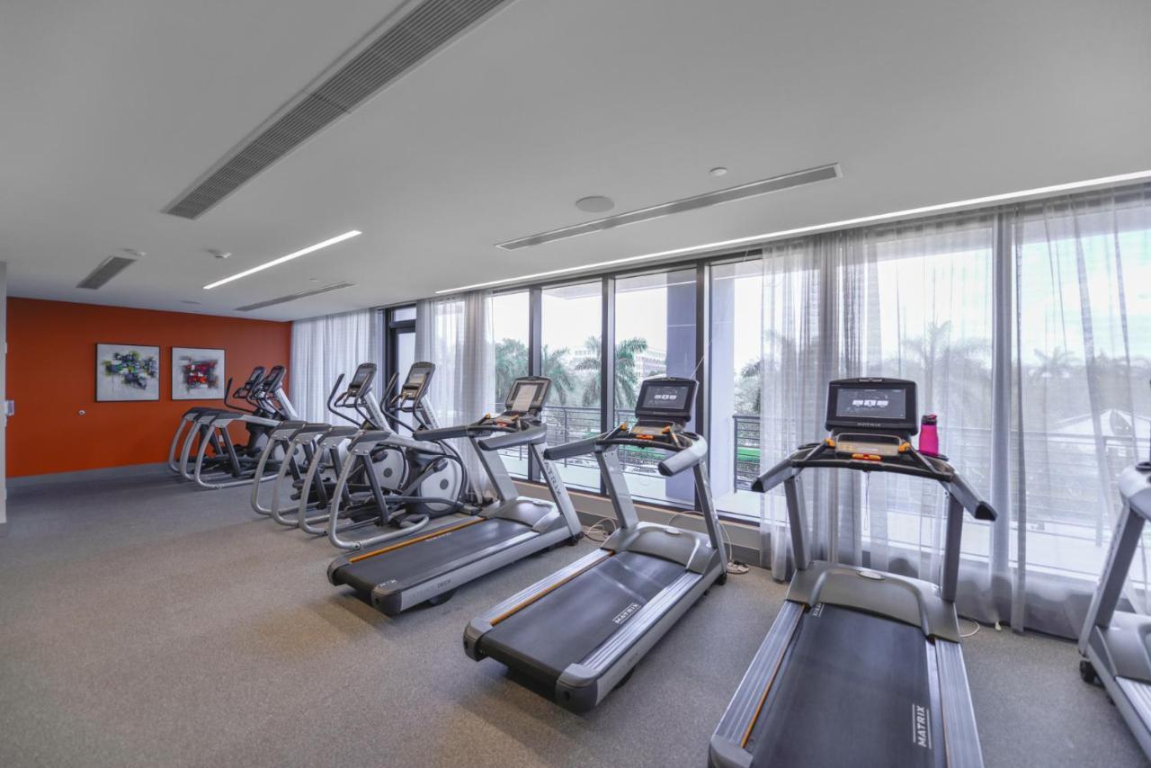 Cozy 1- 1 Bedroom Steps From Downtown Doral Park Μαϊάμι Εξωτερικό φωτογραφία