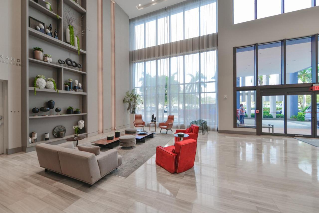 Cozy 1- 1 Bedroom Steps From Downtown Doral Park Μαϊάμι Εξωτερικό φωτογραφία
